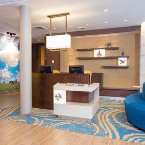 Fairfield & By Marriott Westshore/airport 3*